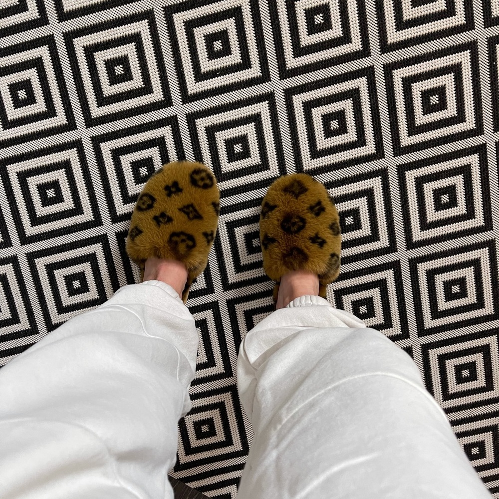 Louis Vuitton slippers 8
